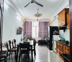 Bán nhà mặt phố Nguyễn Văn Tuyết, Đống Đa 35m, 6 tầng, mt 4m. Giá: 21.5 tỷ. LH: 0937158386