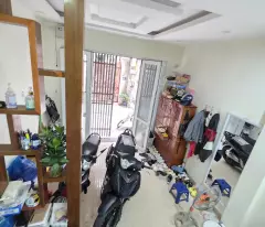 🏡 Bán nhà phố Nguyễn Khánh Toàn 40m2 5 tầng ô tô đỗ cửa giá 12,2 tỷ  🏡