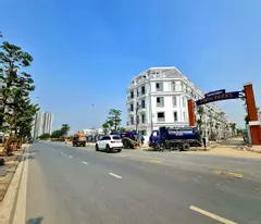 Tặng nhà 5 tầng cho khách mua 77m2 đất mặt phố KD sầm uất tại Trâu Quỳ. Lh 0989894845