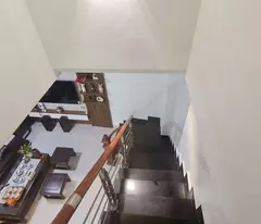 Hoa Hậu Lê Xá - Bát Tràng: 63,3m2 nhà 5 tầng thang máy, lô góc thoáng, đường ô tô tránh