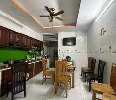 MẶT TIỀN CHỢ – TRƯỜNG CHINH – 5 TẦNG – DÒNG TIỀN 20TR/THÁNG