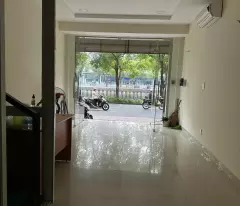 Cần bán gấp nhà ngay Mặt tiền đường Trường Sa DT 4m x 13.5 (nở hậu 4m50)