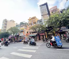 BÁN TÒA NHÀ 7 TẦNG MẶT TIỀN Đ.NGUYỄN ĐÌNH CHIỂU, QUẬN 3- NGANG LỚN 7.9M*21M- HDT ĐỀU 11TR/TH- CHỈ