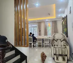 Bán nhà đường  357, Phước Long B, Q9, Thủ Đức, TP HCM. DT 100,2 m2, 3 tầng, sổ hồng. Giá 14.9 tỷ
