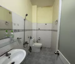 Bán nhà mặt phố, đường số 8, Hiệp Bình Phước, Thủ Đức, TP HCM. DT 80m2, 4PN, sổ hồng. Giá 9.4 tỷ