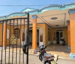 Bán nhà góc 2 mt đường Trương Thị Nguýt , Phú Hòa Đông tdt 261m2 m 3pn , 2wc giá 2,8 tỷ