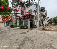 NGÕ THÔNG - Ô TÔ ĐỖ CỬA NHÀ - GẦN HỒ ĐIỀU HOÀ - 10 RA Ô TÔ TRÁNH