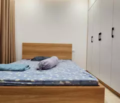 13 tỷ nhà 6 tầng thang máy trung tâm đống đa, vài phút ga cát linh, sổ sẵn sang tên