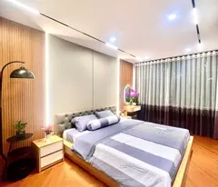 BÁN NHÀ HOÀNG HOA THÁM THANG MÁY NGÕ NÔNG 36M 5 TẦNG MT 3m 9,7 TỶ  TIỆN ÍCH NGẬP TRÀN