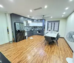 Bán nhà đẹp Nguyễn Văn Cừ- Sát phố- View Chương Dương-Gara- thang máy 85m 6 tầng nhinh 19 tỷ(TL)
