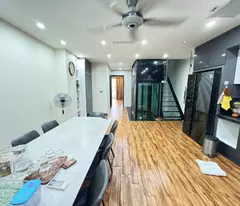 Bán nhà đẹp Nguyễn Văn Cừ- Sát phố- View Chương Dương-Gara- thang máy 85m 6 tầng nhinh 19 tỷ(TL)