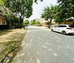 Bán Biệt Thự đường số 10, Phường Phước Long B, Q9, Thủ Đức, TP HCM. DT  178m2, 3 tầng. Giá 24.3 Tỷ
