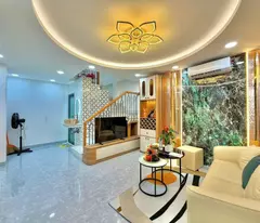 🌸TRƯỚC NHÀ CÓ HOA - SÁT MẶT TIỀN BẠCH ĐẰNG, BÌNH THẠNH - 35m2 - 4 TẦNG LẦU - 💵 5.x Tỷ