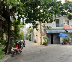 QUẬN 1 CHỈ 2 PHÚT – NHÀ 2 MẶT TIỀN HẺM XE TẢI – NGAY LANDMARK 81 – CHỈ 13 TỶ