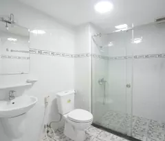 Cho thuê văn phòng (16-40m2)  ngay Trung Tâm Triển Lãm Tân Bình, Ngã 4 Bảy Hiền.