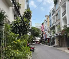 BÁN NHÀ MẶT TIỀN ĐƯỜNG HOA, P. 2, QUẬN PHÚ NHUẬN, TP. HỒ CHÍ MINH.