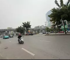 BÁN ĐẤT MẶT ĐƯỜNG NGUYỄN VĂN HUYÊN CẦU GIẤY - VỊ TRÍ VÀNG KINH DOANH ĐỈNH: 300M2 - 95 TỶ