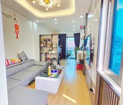NHÀ MỚI- ĐẸP 5 TẦNG NGÕ THÔNG Ô TO CHÁNH KINH DOANH ĐỈNH 40m2 X 9 Tỷ.Sài Đồng-Long Biên