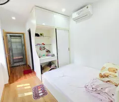 NHÀ MỚI- ĐẸP 5 TẦNG NGÕ THÔNG Ô TO CHÁNH KINH DOANH ĐỈNH 40m2 X 9 Tỷ.Sài Đồng-Long Biên