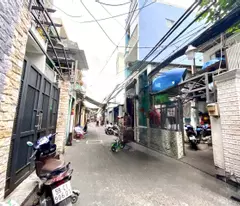 CHÍNH CHỦ CẦN BÁN NHÀ 2 TẦNG MẶT TIỀN HXH 8M Đ.ĐOÀN VĂN VƠ, QUẬN 4- 4M*17M VUÔNG ĐẸP- CHỈ 6,3T- VỊ