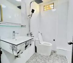 🔥 Nhà 6 tầng trục chính Yên Vĩnh – Kim Chung