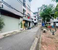 Bán 55m2 nhà C4 Thượng Thanh ngõ thông ô tô đỗ cửa. View công viên thoáng sáng vĩnh viễn