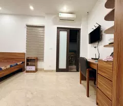Bán nhà đẹp Nguyễn Văn Cừ- Oto tải- Dân xây 80m 8 tầng thang máy full NT nhỉnh 25 tỷ(TL)