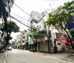 Bán nhà mặt phố Nguyễn Ngọc Nại, Thanh Xuân 70m,3 tầng. Giá: 28 tỷ. LH: 0937158386
