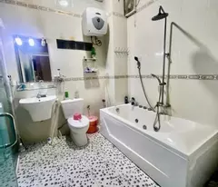 Bán nhà đường số 22, Phường Bình Trưng, Q2, TP HCM. DT 132m2, 4 tầng, 6PN, sổ hồng, 7.5 tỷ