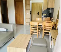 Cho thuê căn hộ mặt tiền Nam Hồ phường 11 Đà Lạt 10 triệu/tháng