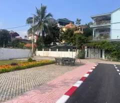 SỐC - Lô đất có 1-0-2 ở trung tâm Hoà Lạc, diện tích 100m2 full thổ.