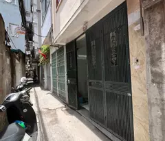 Bán nhà tam trinh 4 tầng dân xây ở ngay SH quay đầu hai bà trưng