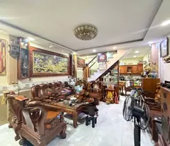 CHỈ 3 TỶ – NHÀ LÔ GÓC 64m² NGANG 4,8m SÁT TRƯỜNG CHINH – DỌN VÀO Ở NGAY