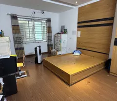 Giảm gần nửa tỷ cần bán nhà giáp nhị 5 tầng long lanh VF3 đỗ cửa hoàng mai