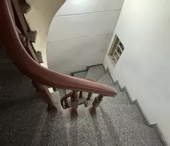Giảm gần nửa tỷ cần bán nhà giáp nhị 5 tầng long lanh VF3 đỗ cửa hoàng mai