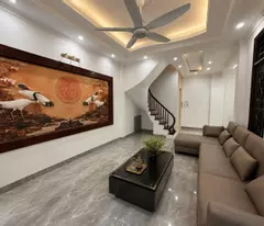 🏡 NHÀ PHỐ THẠCH BÀN – CỔ LINH  42m² x 5 TẦNG  THANG MÁY  Ô TÔ ĐỖ CỬA  14,x TỶ 🏡
