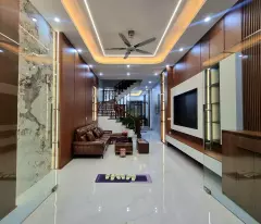 Bán nhà Trần Lãm, TP. Thái Bình. 70m2, 4 tầng, 4PN, 3WC. Sổ đỏ chính chủ. Giá 7.3 tỷ. LH: