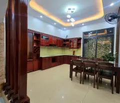 Bán nhà Trần Lãm, TP. Thái Bình. 70m2, 4 tầng, 4PN, 3WC. Sổ đỏ chính chủ. Giá 7.3 tỷ. LH: