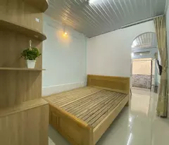Cho thuê nguyên căn hẻm 92 XVNT Bình Thạnh- 33m2  chỉ 7tr5
