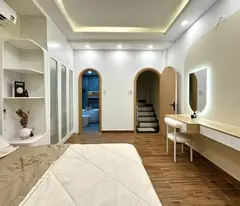 8  TỶ CÓ NGAY PHỐ PHẠM VĂN ĐỒNG,VF5 ĐỖ CỔNG,20M RA MẶT PHỐ CHÍNH,DT:40Mx5T