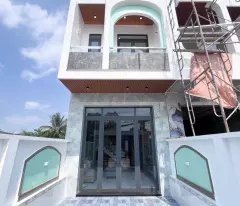 Bán 6 căn nhà xây đồng bộ mt đường Lê Thị Ty, Long Thượng dt 144m2 1 lầu,3pn,2wc giá 3,45 tỷ/căn