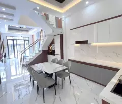 Bán 6 căn nhà xây đồng bộ mt đường Lê Thị Ty, Long Thượng dt 144m2 1 lầu,3pn,2wc giá 3,45 tỷ/căn