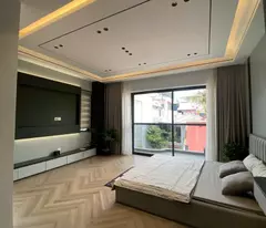BÁN NHÀ HUỲNH TẤN PHÁT – LONG BIÊN
THANG MÁY FUJI – FULL NỘI THẤT CAO CẤP – NHÀ ĐẸP Ở NGAY