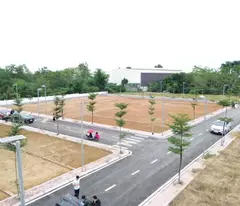 Bán 100m2 Đất Vị Trí Lõi Trung Tâm Thành Phố , Sát Cổng ĐHGQ Hà Nội , Bám Trục Chính Kinh Doanh,