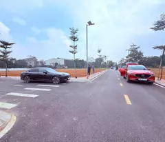 Bán 100m2 Đất Vị Trí Lõi Trung Tâm Thành Phố , Sát Cổng ĐHGQ Hà Nội , Bám Trục Chính Kinh Doanh,