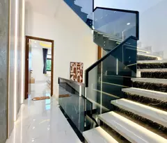 Bán nhà mặt tiền 4 tầng Tạ Quang Bửu ngang 5m gần chợ - 0931172218