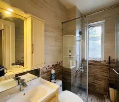 Bán nhà mặt phố Nguyễn Duy Trinh, Q9, Thủ Đức, TP HCM. DT 75m2, 4 tầng. Giá 7.8 tỷ.
