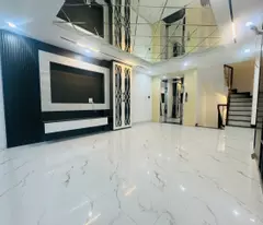 🔥 CỰC HIẾM THẠCH BÀN – CỔ LINH 🔥
🏡 Nhà đẹp 50m²  🚗 Gara ô tô  🌿 Gần hồ điều hoà  💰 Nhỉnh 14