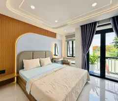 Nhỉnh 13 tỷ có nhà 6 lầu đẹp ngang 4.3m 73m2 hẻm 183 Nguyễn Văn Khối tặng NT kèm T.máy.