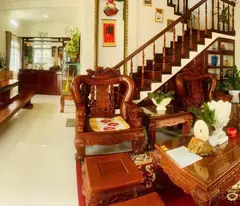 Cho thuê villa 8 phòng ngủ đường Hùng Vương phường 9 Đà Lạt giá 18 triệu/tháng